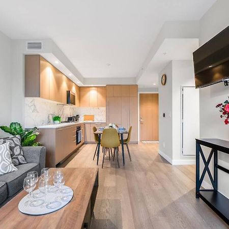 Modern Comfort At Ubc: 1Br Condo Near Campus Vancouver Esterno foto