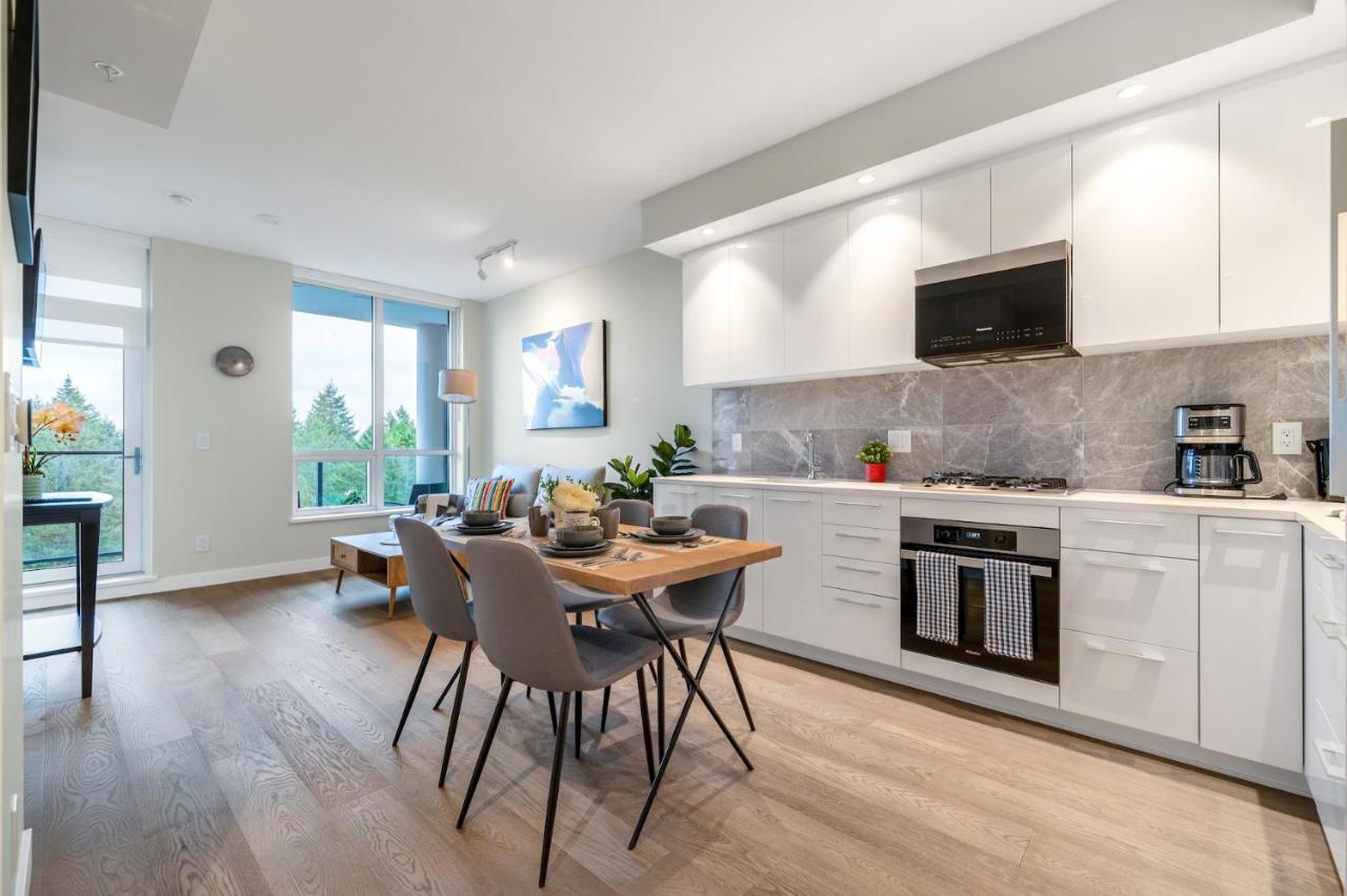 Modern Comfort At Ubc: 1Br Condo Near Campus Vancouver Esterno foto