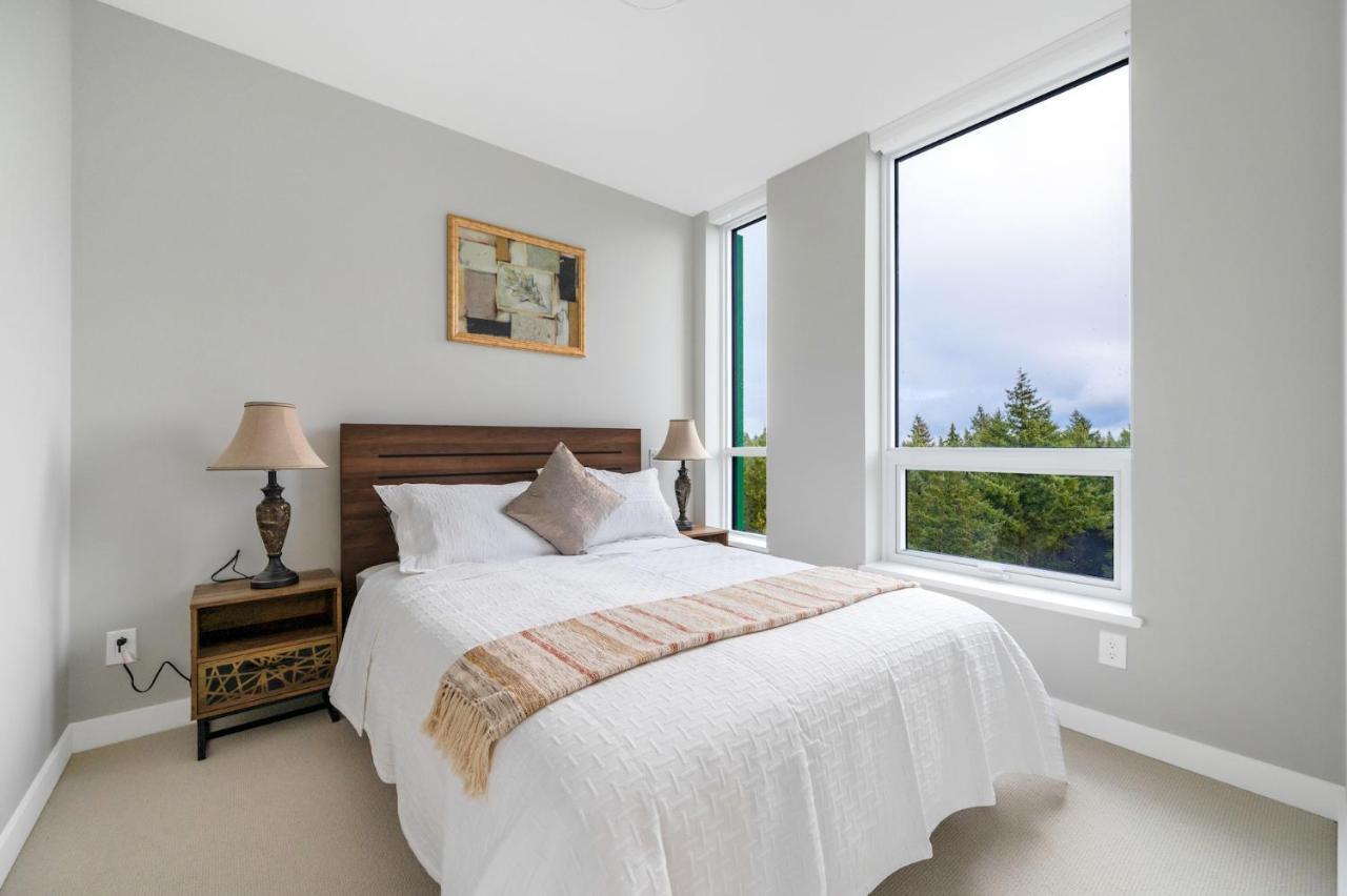 Modern Comfort At Ubc: 1Br Condo Near Campus Vancouver Esterno foto